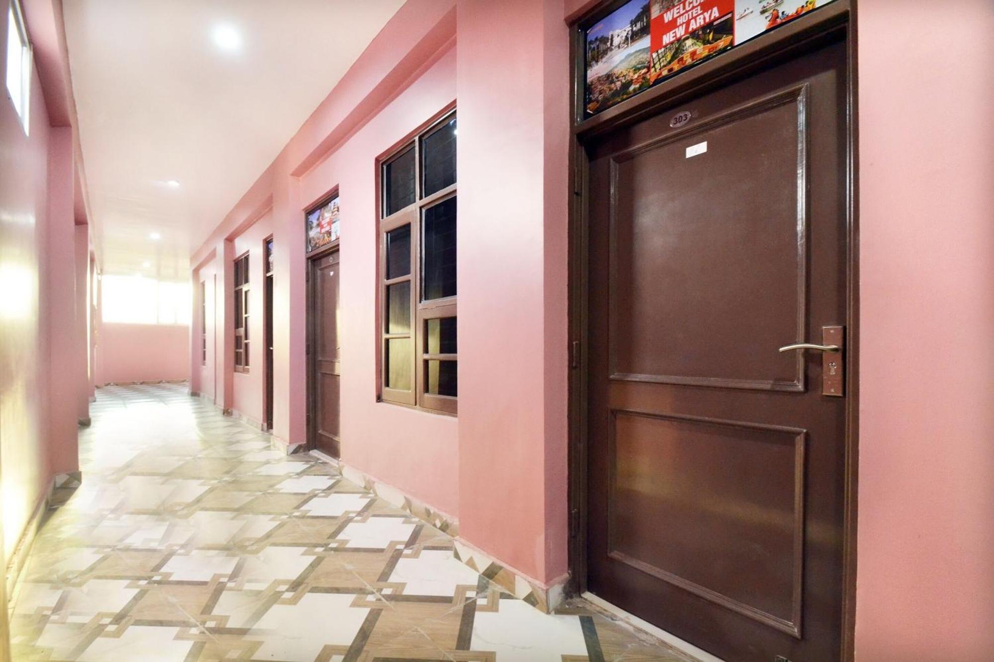 Hotel O Galaxy Nayagaon エクステリア 写真