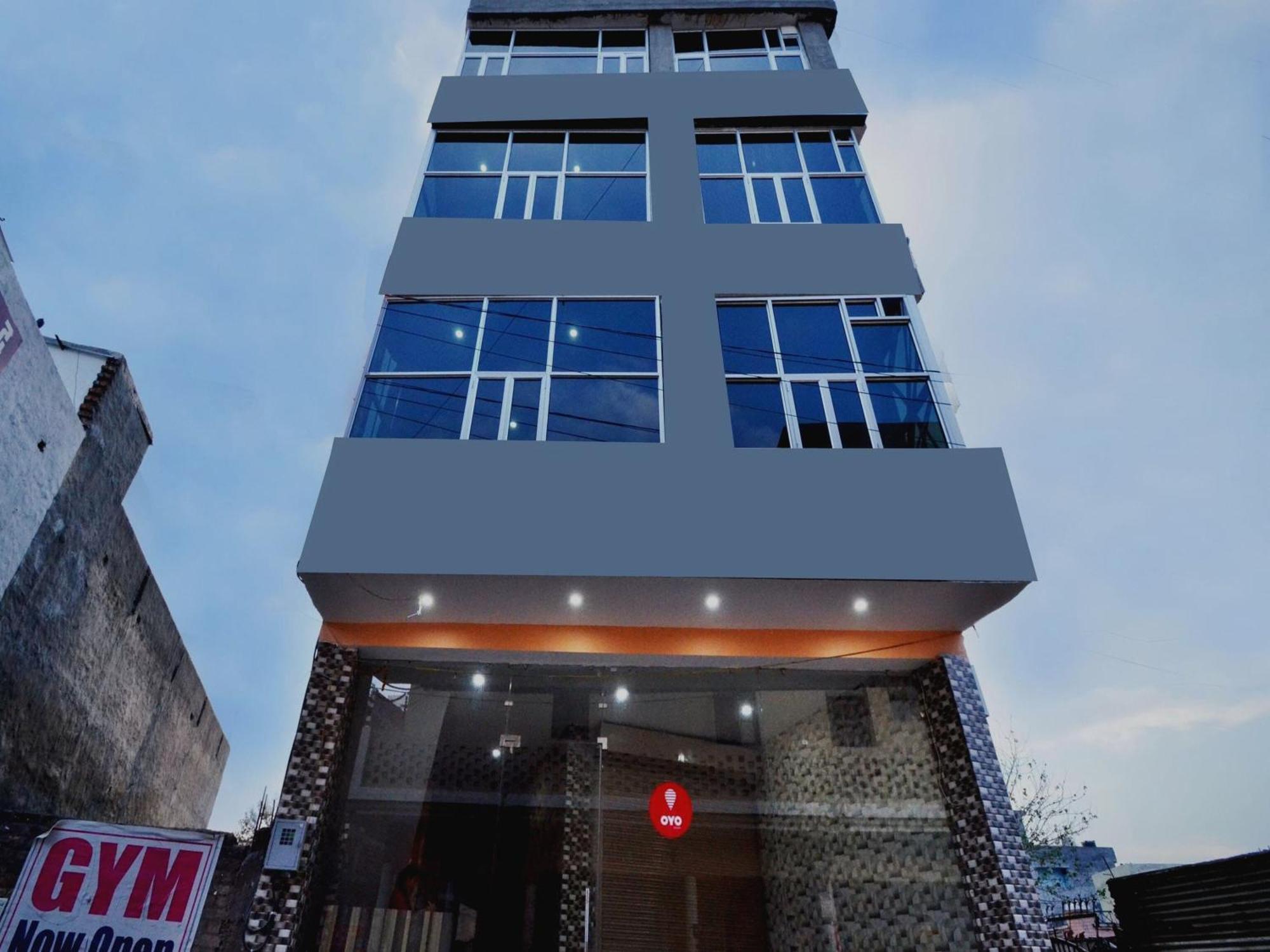 Hotel O Galaxy Nayagaon エクステリア 写真